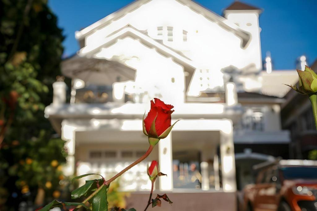 Hoa Sen Vang Hotel Dalat Buitenkant foto