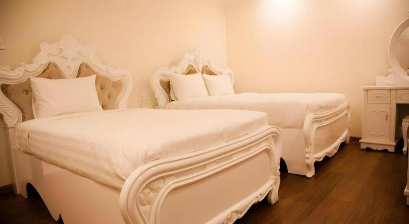 Hoa Sen Vang Hotel Dalat Buitenkant foto