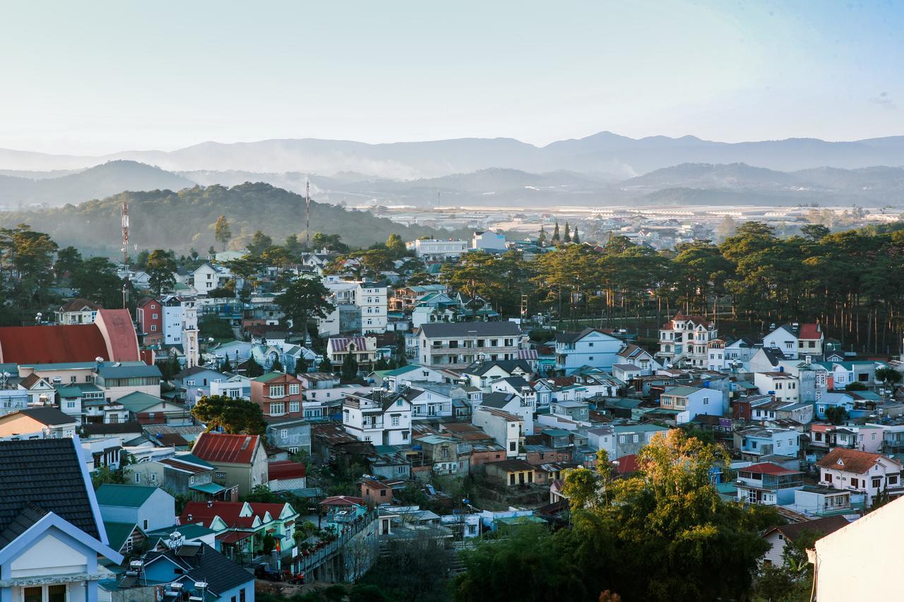 Hoa Sen Vang Hotel Da Lat Buitenkant foto